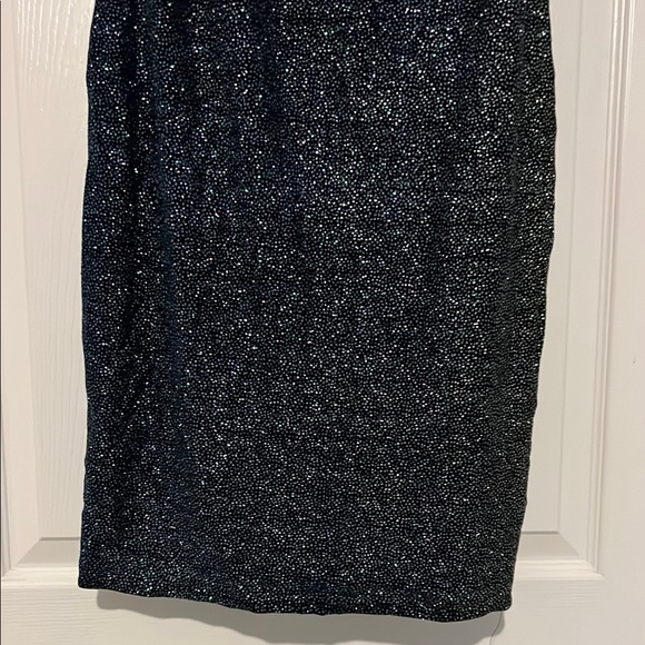 Faviana Black Bodycon Scoop Neck Mini Dress - Picture 2 of 7